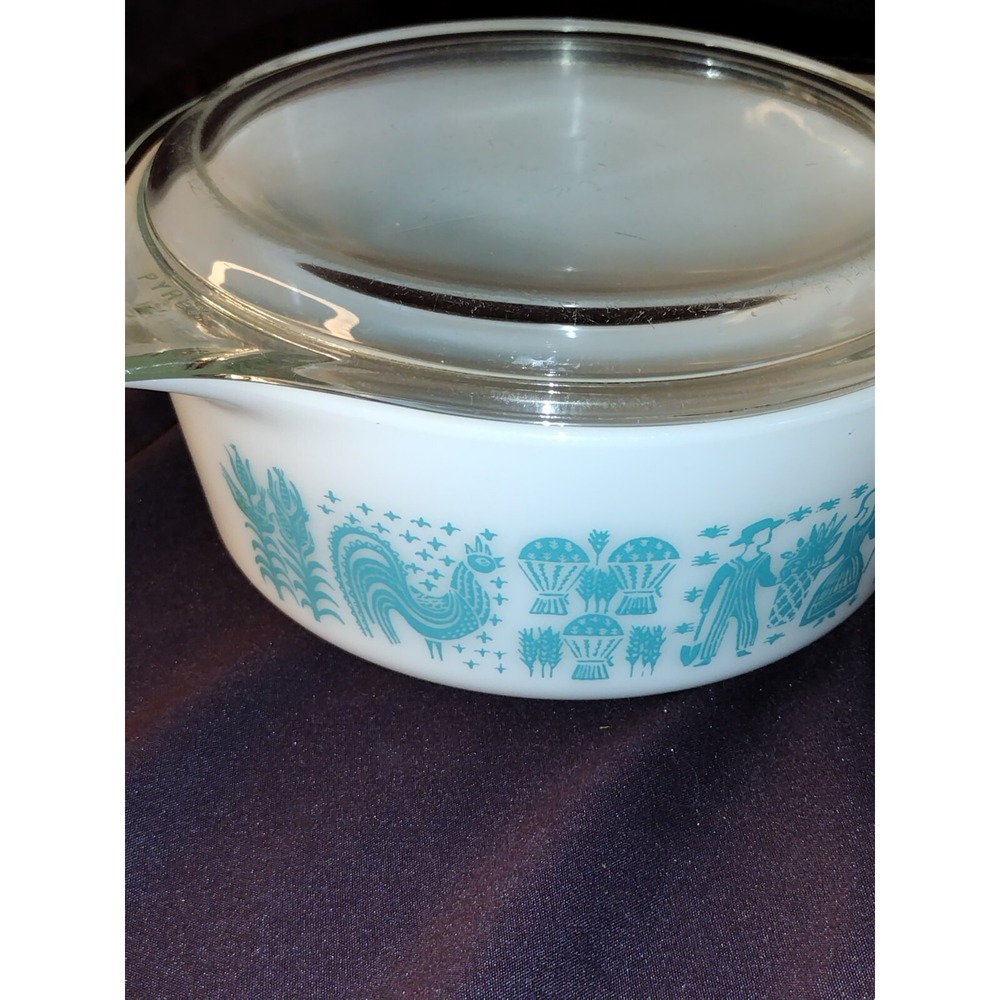 Vintage Pyrex Amish Butter Print Casserole Dish w/ Lid 1.5PT